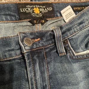 Lucky brand boot-cut jeans!! Pre-loved ❤️ price negotiable!!